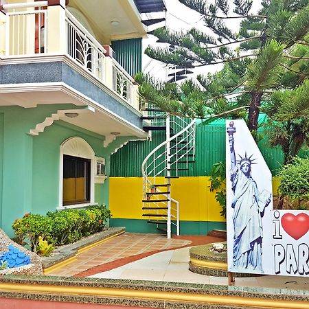 Liberty Park Pension Puerto Princesa Esterno foto