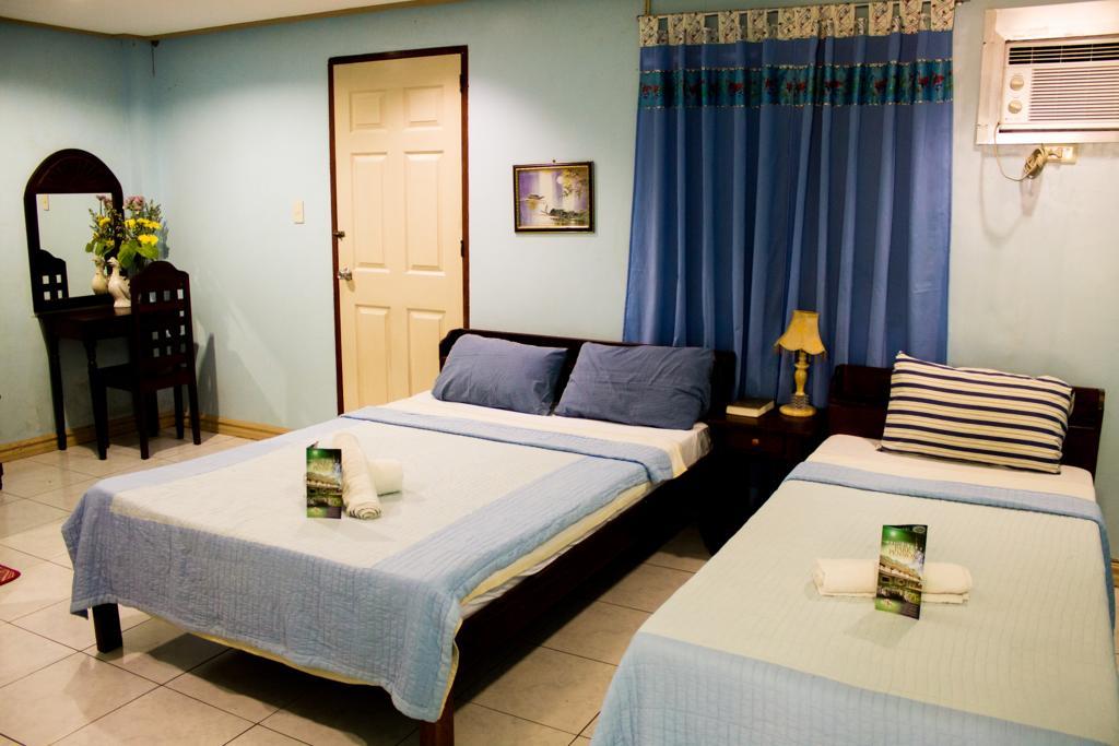 Liberty Park Pension Puerto Princesa Esterno foto