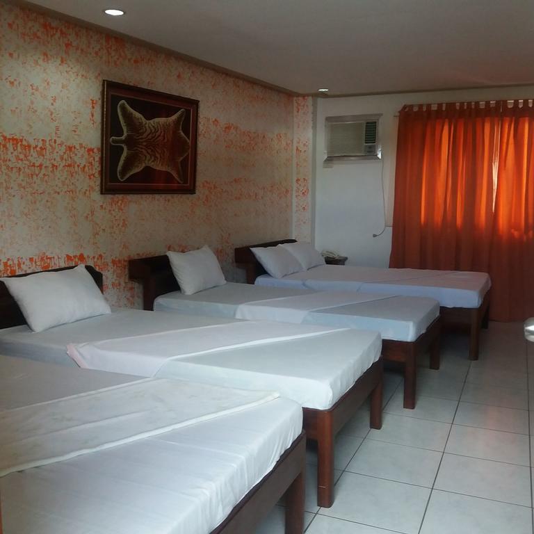Liberty Park Pension Puerto Princesa Esterno foto