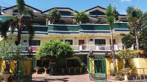 Liberty Park Pension Puerto Princesa Esterno foto